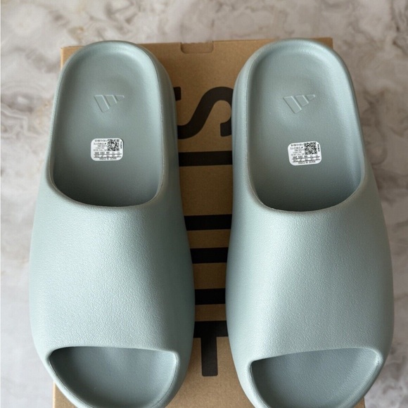 Adidas Yeezy Slide MensSalt ID5480
